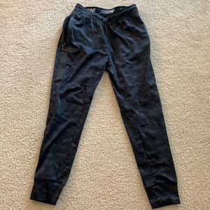 American Eagle men’s joggers size small